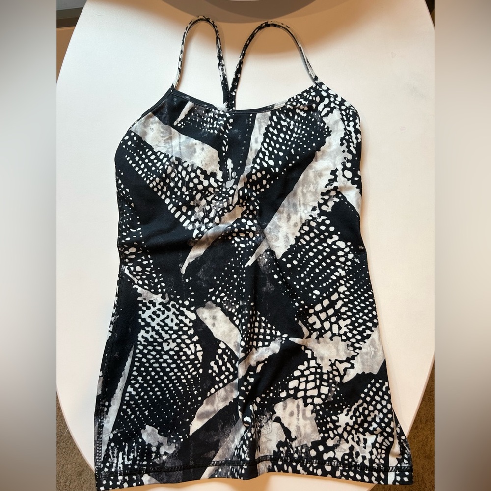 Lululemon Black & White Multi-Pattern Tank Top Size 8